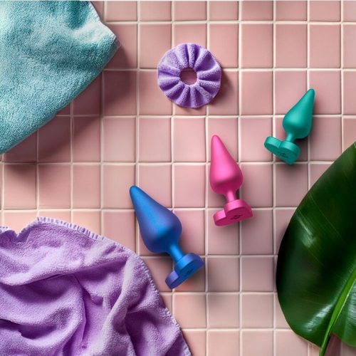 ROMP Luster – Set Premium de Pluguri Anale pentru Antrenament S/M/L cu Bază în Formă de Inimă ROMP Luster – Set Premium de Pluguri Anale pentru Antrenament S/M/L cu Bază în Formă de Inimă
